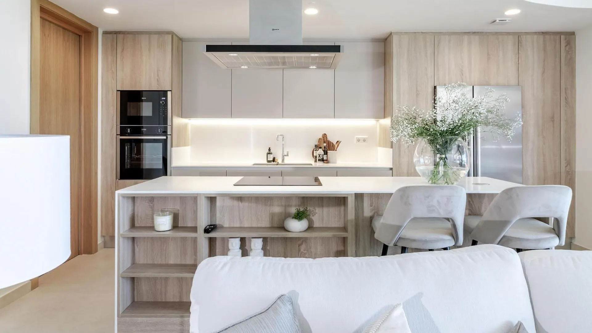 Lo- Los Olivos Benahavis By Roomservices