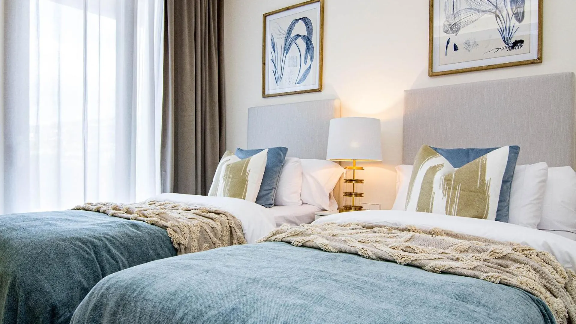 Lo- Los Olivos Benahavis By Roomservices Spain